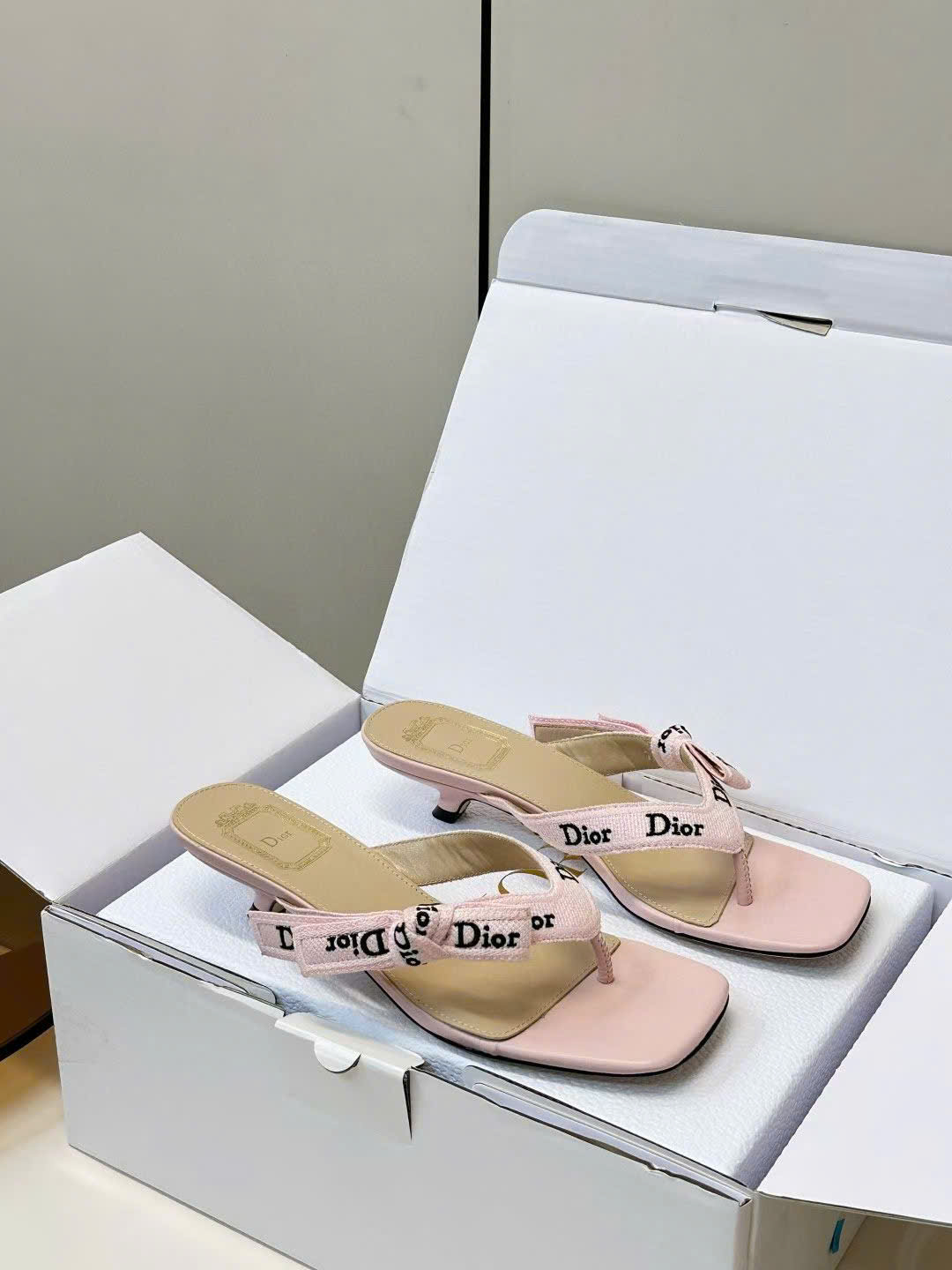 Dior J'Adior Embroidered Thong Sandal - Image 9