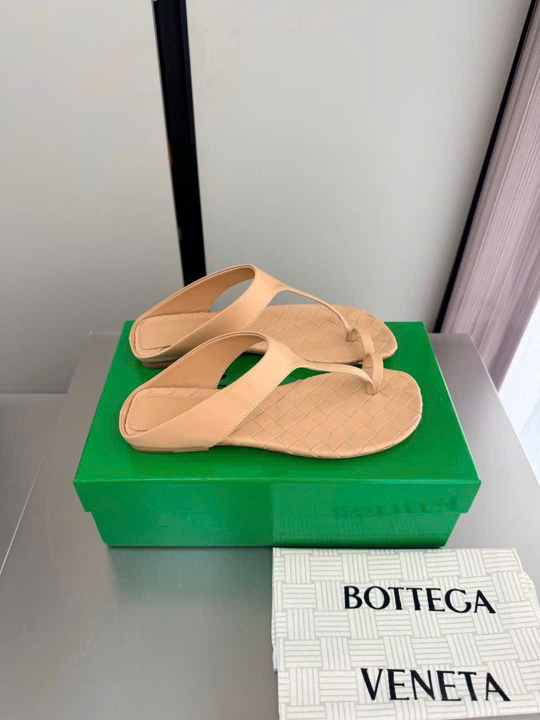 Bottega Veneta Livia Flat Thong Sandal - Image 4