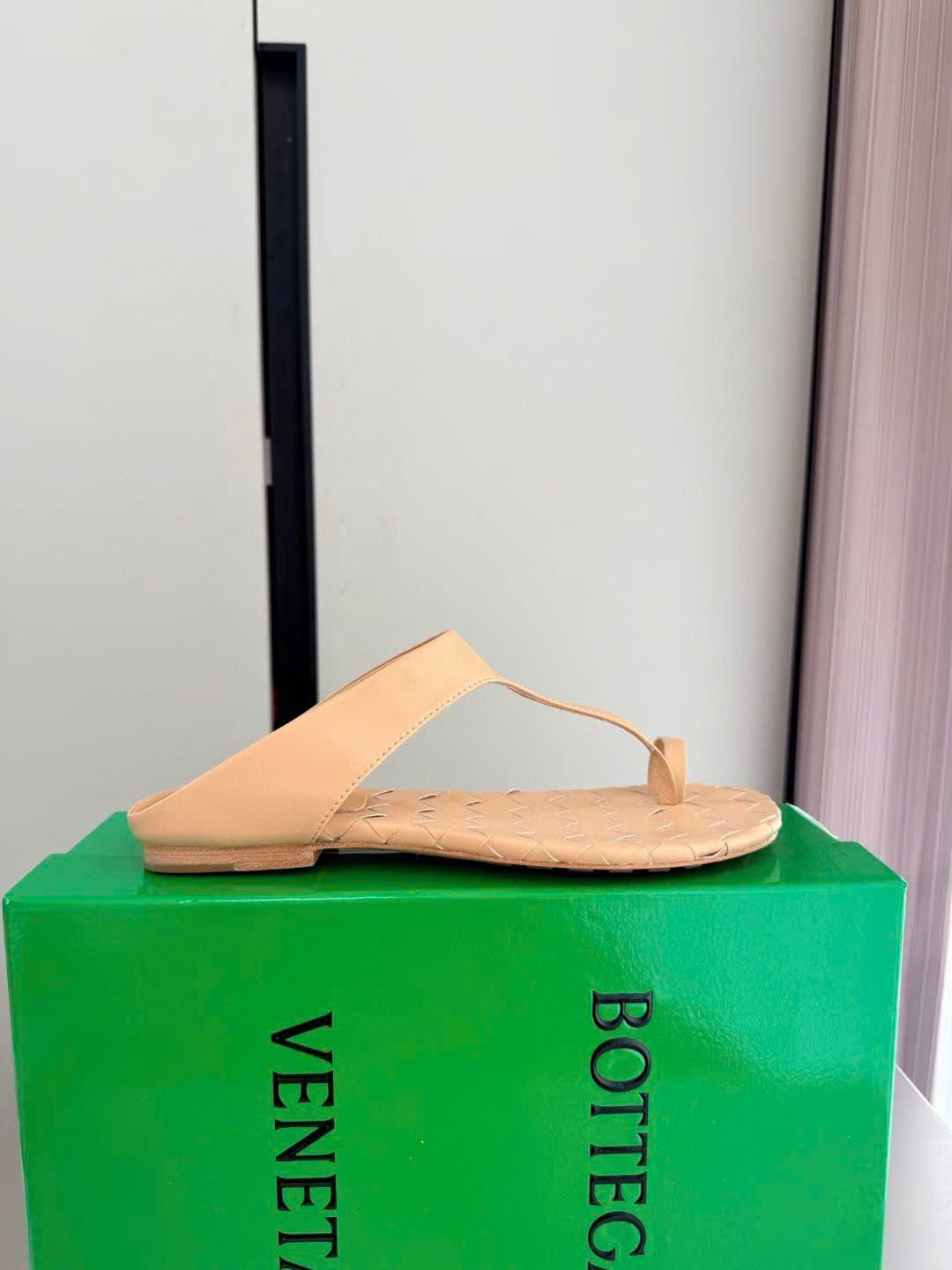 Bottega Veneta Livia Flat Thong Sandal - Image 8