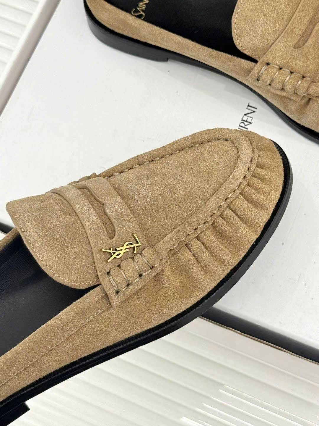 Saint Laurent Le Loafer Unisex Leather Mules - Image 5