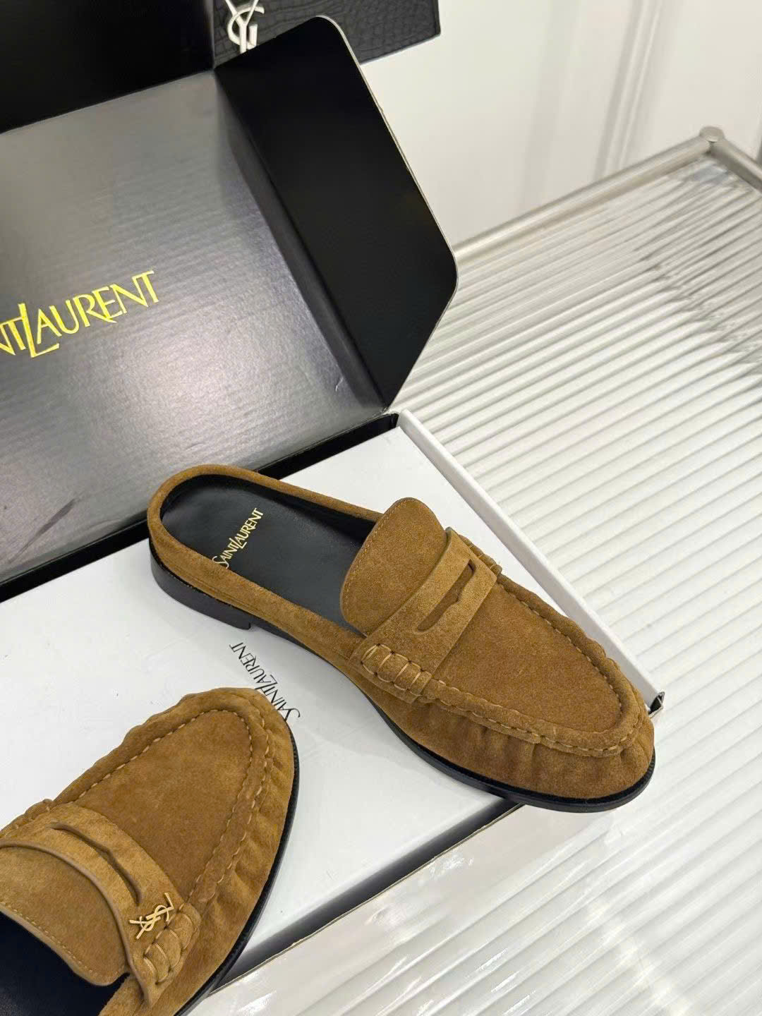 Saint Laurent Le Loafer Unisex Leather Mules - Image 3