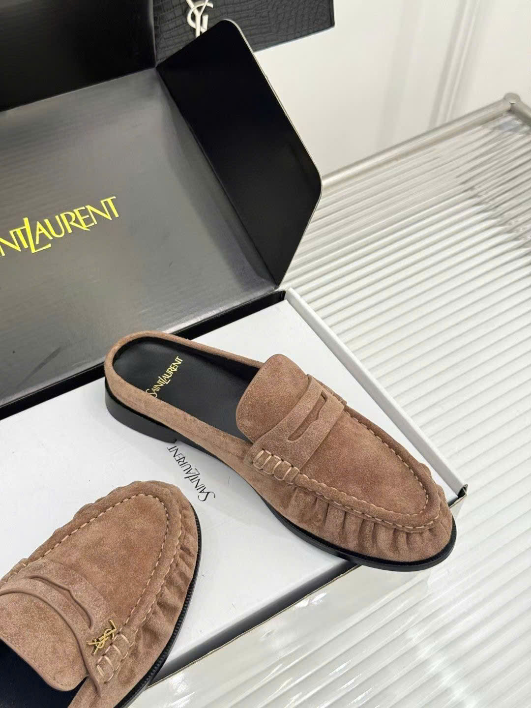 Saint Laurent Le Loafer Unisex Leather Mules - Image 3