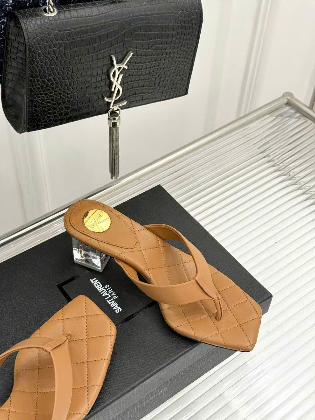 Saint Laurent Sip 45 Thong Sandals in Quilted Leather - Image 3