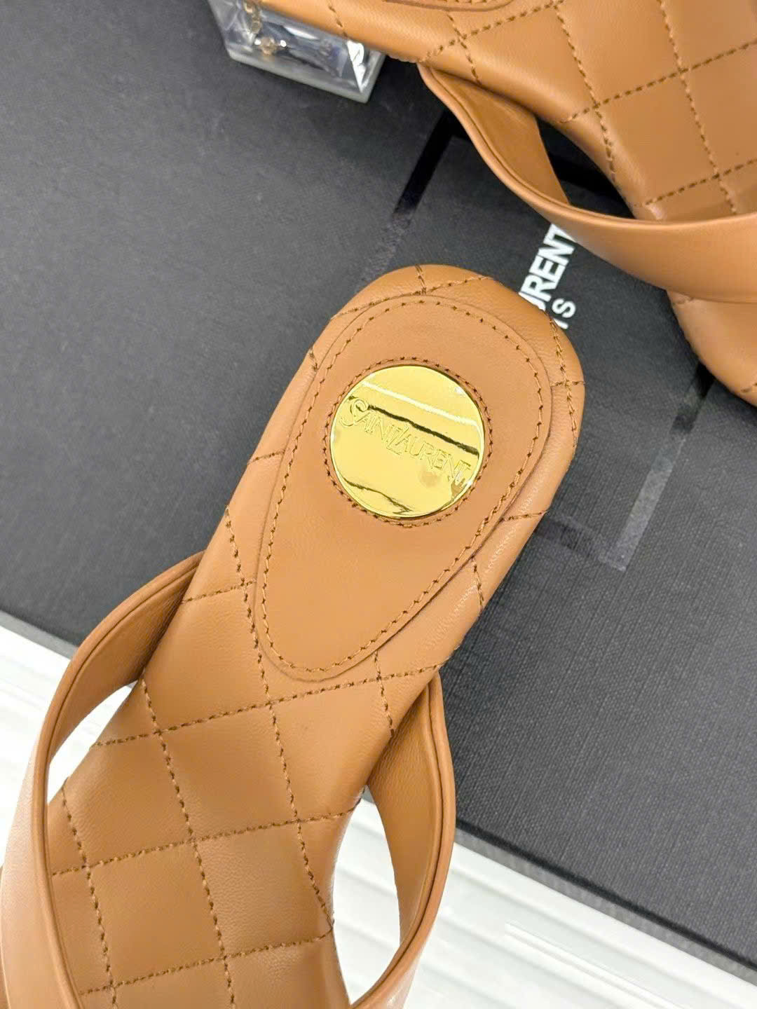 Saint Laurent Sip 45 Thong Sandals in Quilted Leather - Image 6