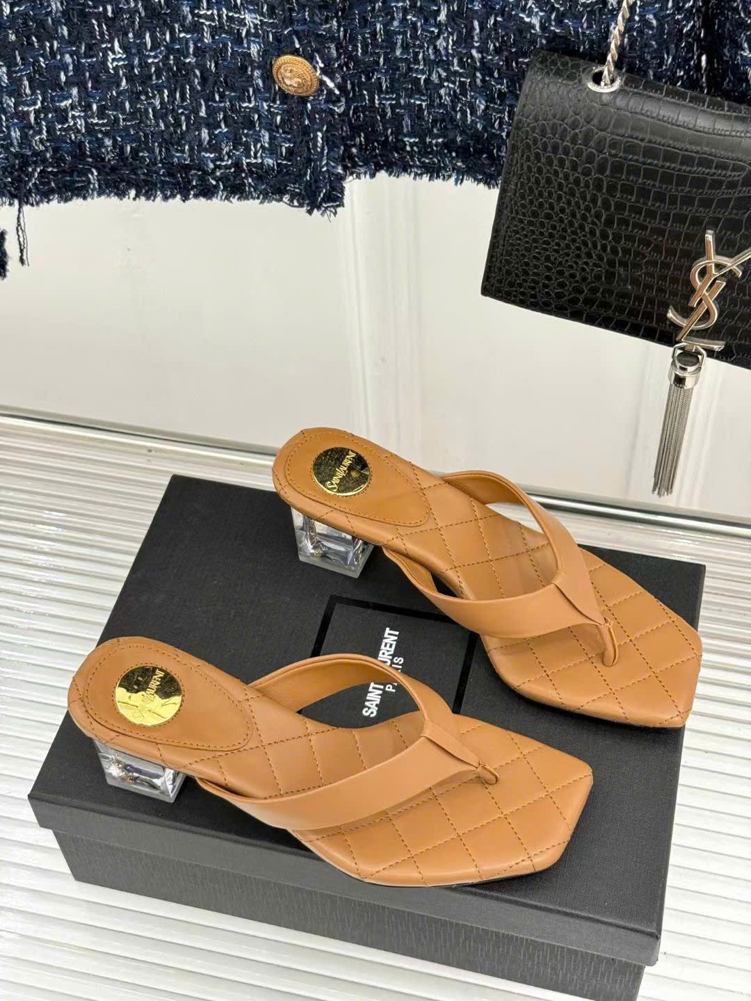 Saint Laurent Sip 45 Thong Sandals in Quilted Leather - Image 8