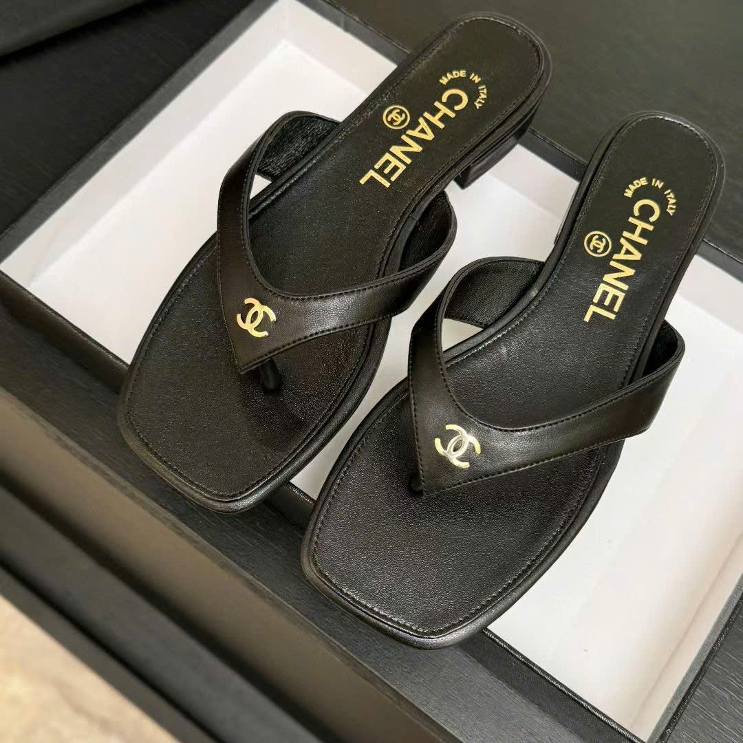 Chanel Coco Thong Flat Sandal - Image 6