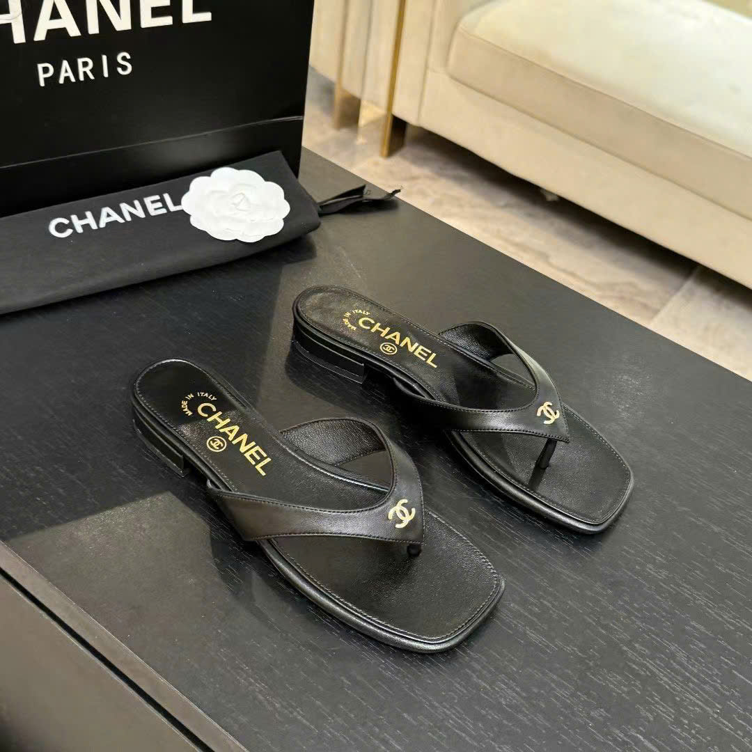 Chanel Coco Thong Flat Sandal - Image 9