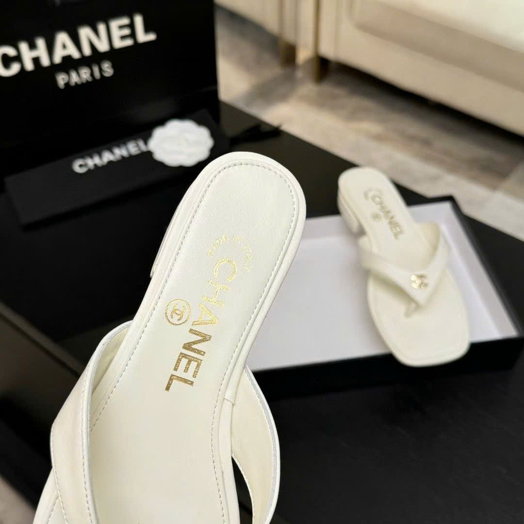 Chanel Coco Thong Flat Sandal - Image 7