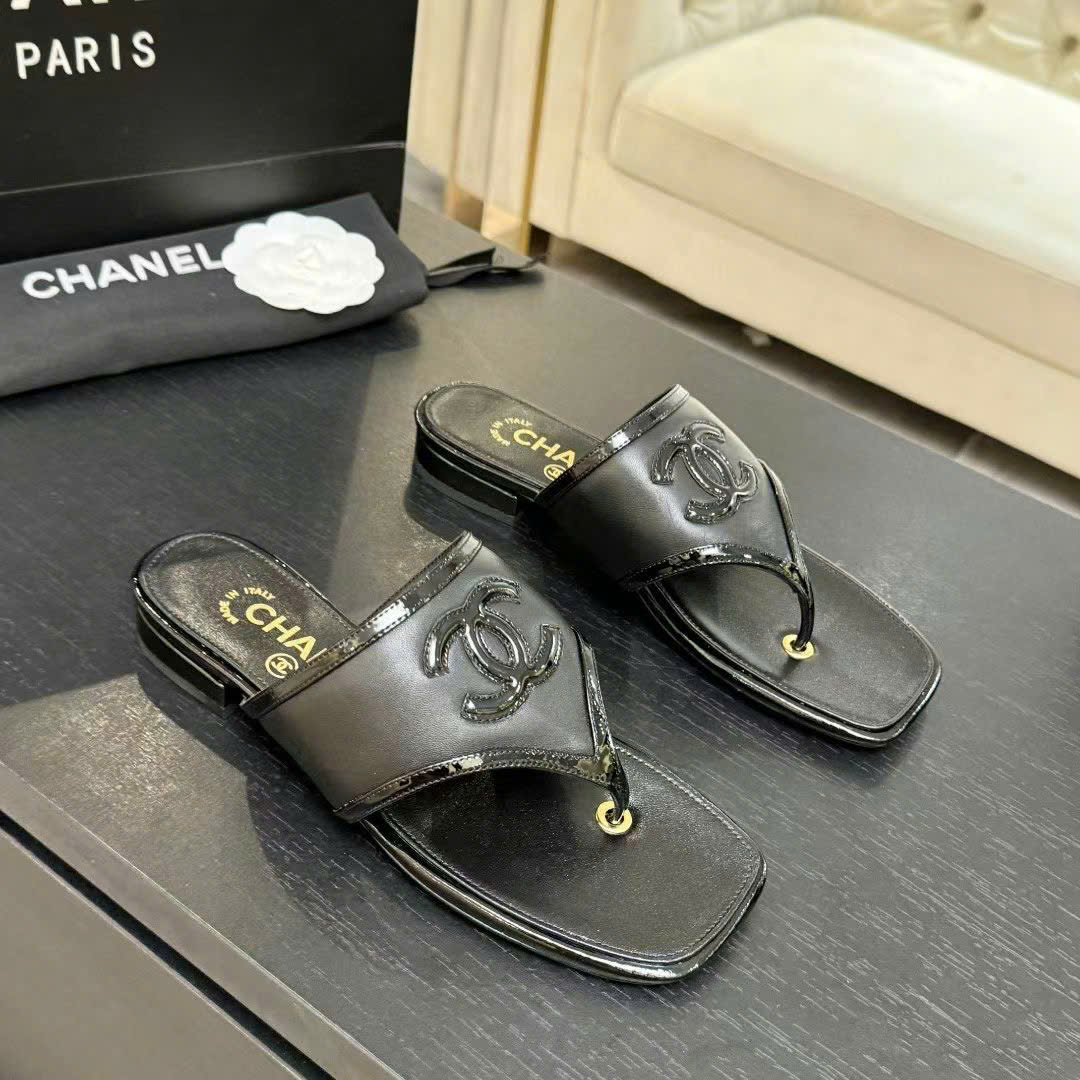 Chanel Coco Thong Flat Sandal - Image 9