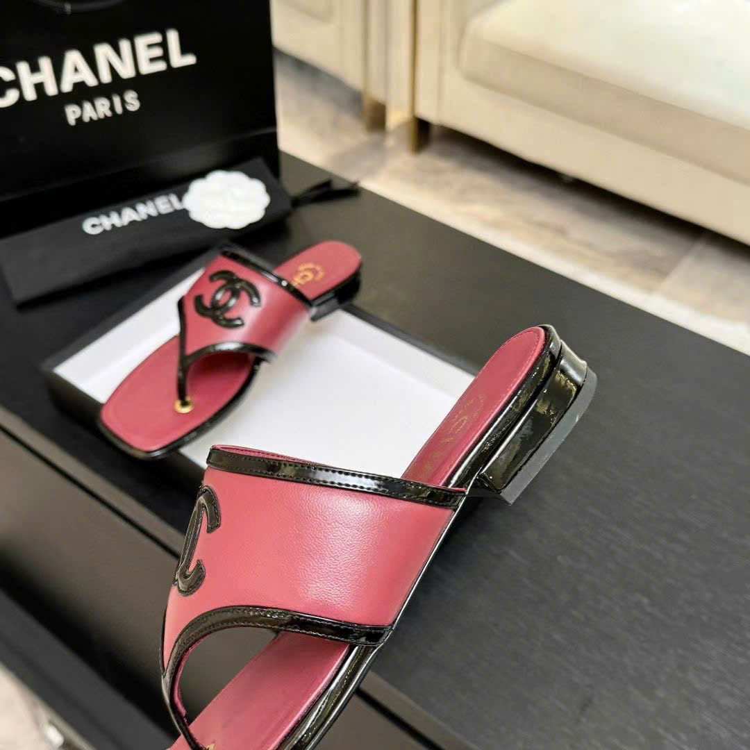 Chanel Coco Thong Flat Sandal - Image 7