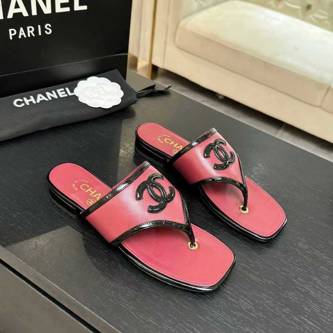 Chanel Coco Thong Flat Sandal - Image 9