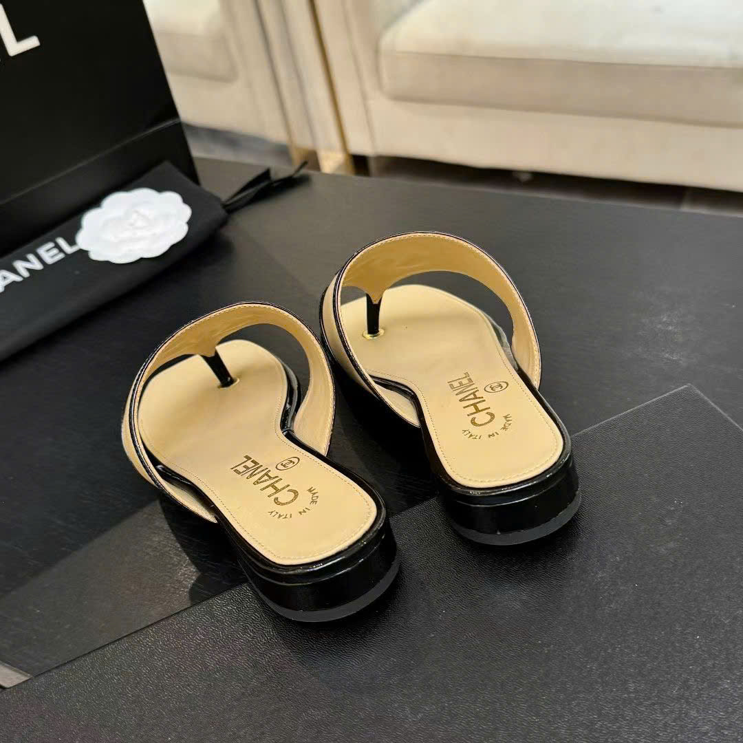 Chanel Coco Thong Flat Sandal - Image 7