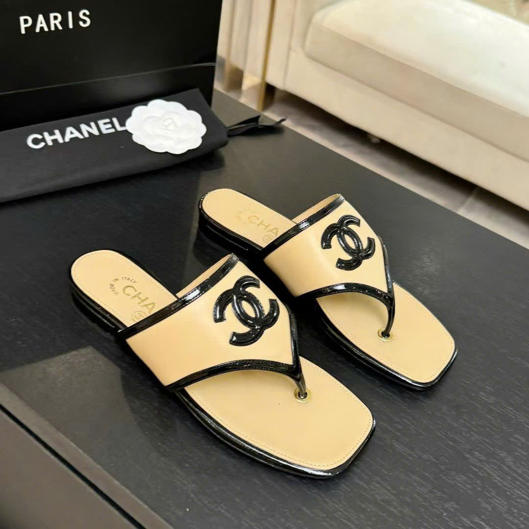 Chanel Coco Thong Flat Sandal - Image 9